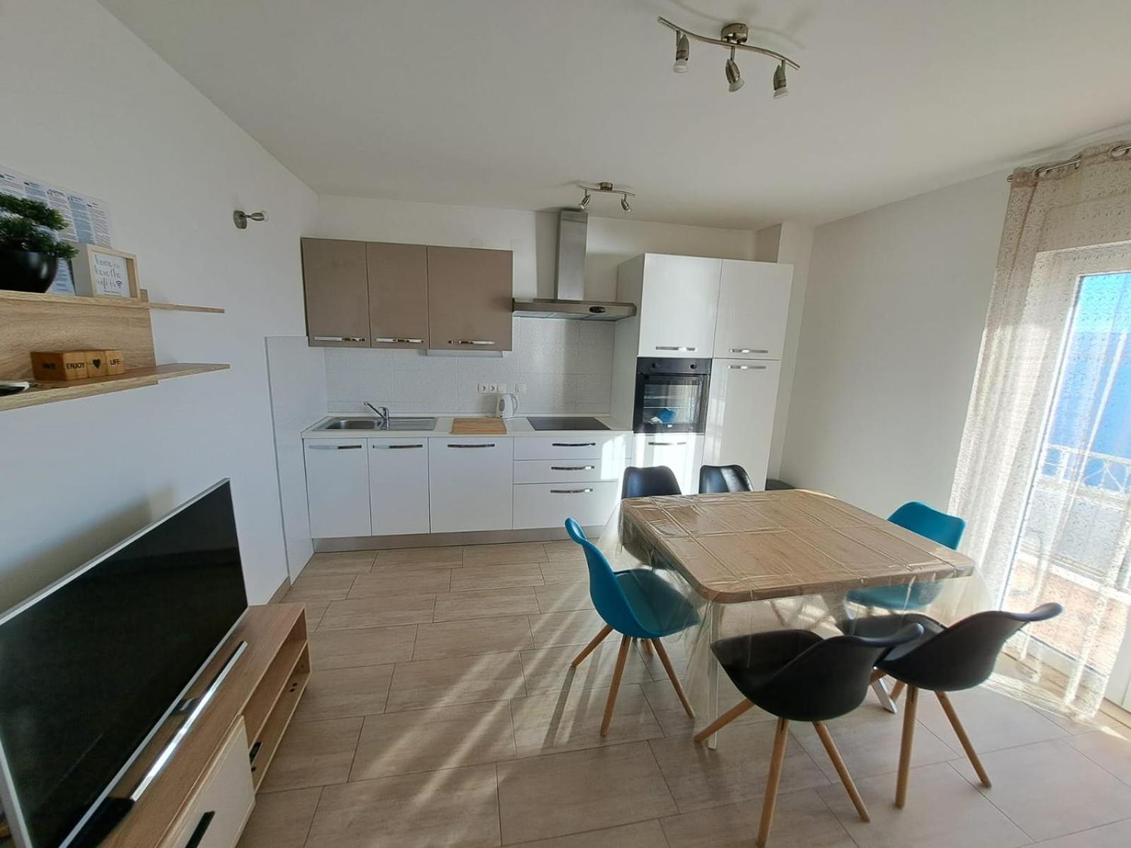 Apartman Leon Omiš Dış mekan fotoğraf